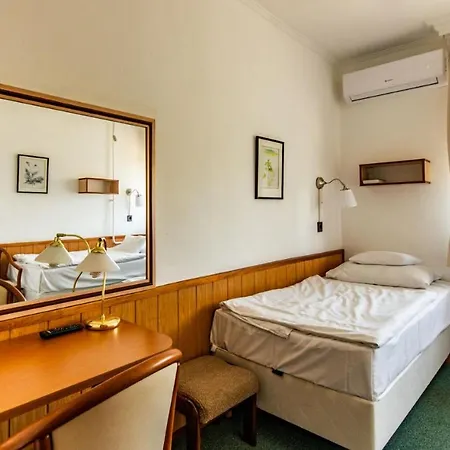 Jogar Hotel Balatonföldvár