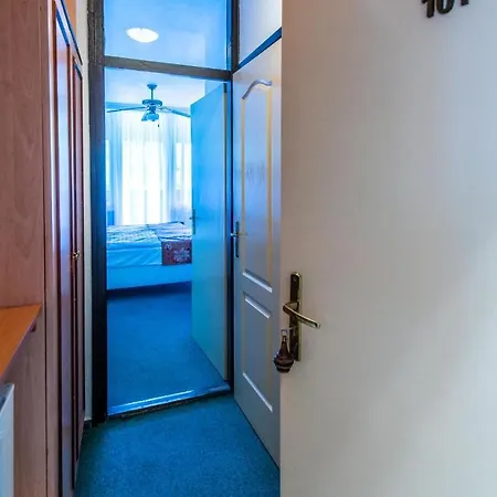 Jogar Ξενοδοχείο Balatonföldvár