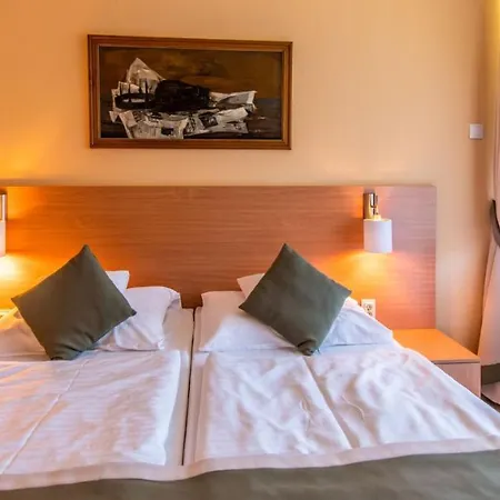 Hotel Jogar Balatonföldvár