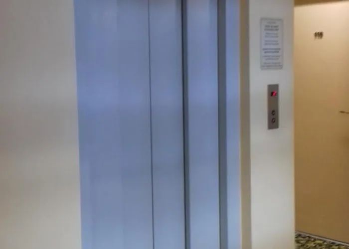 Jogar Ξενοδοχείο 3*